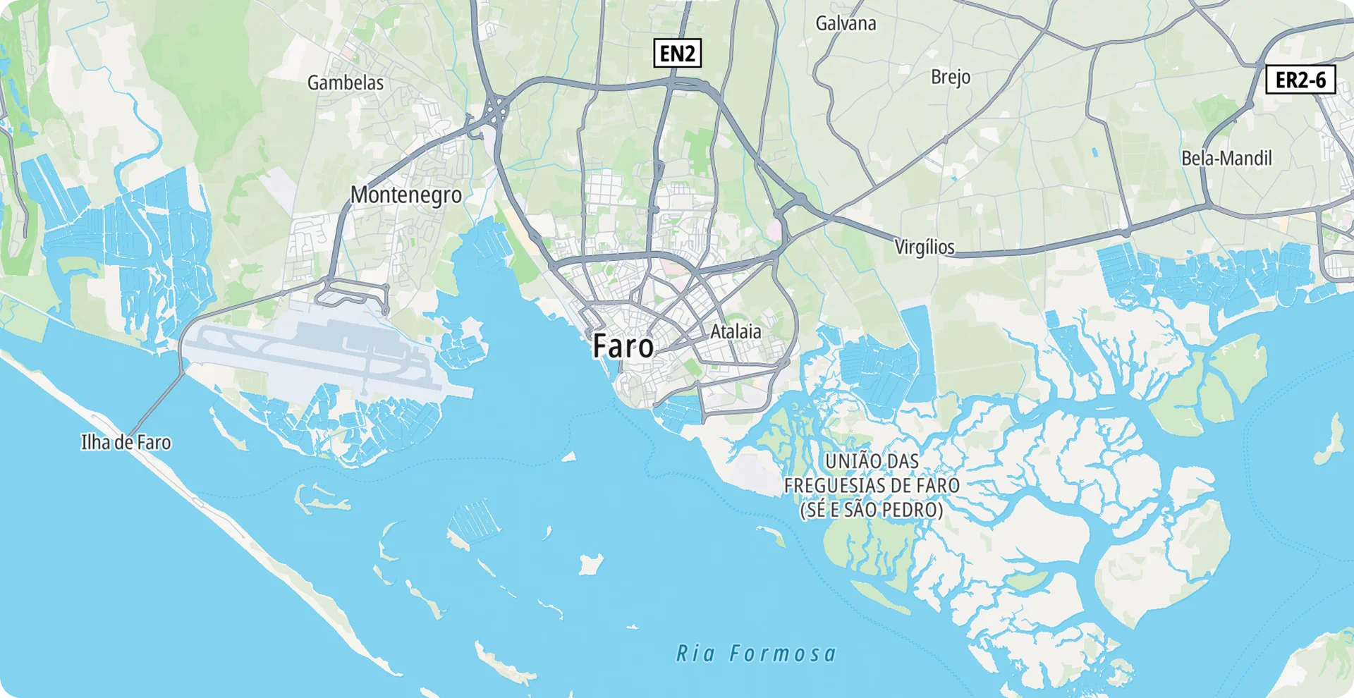 Mapa do Google da cidade de Faro, em Portugal, com os bairros e as ruas em cores vivas
